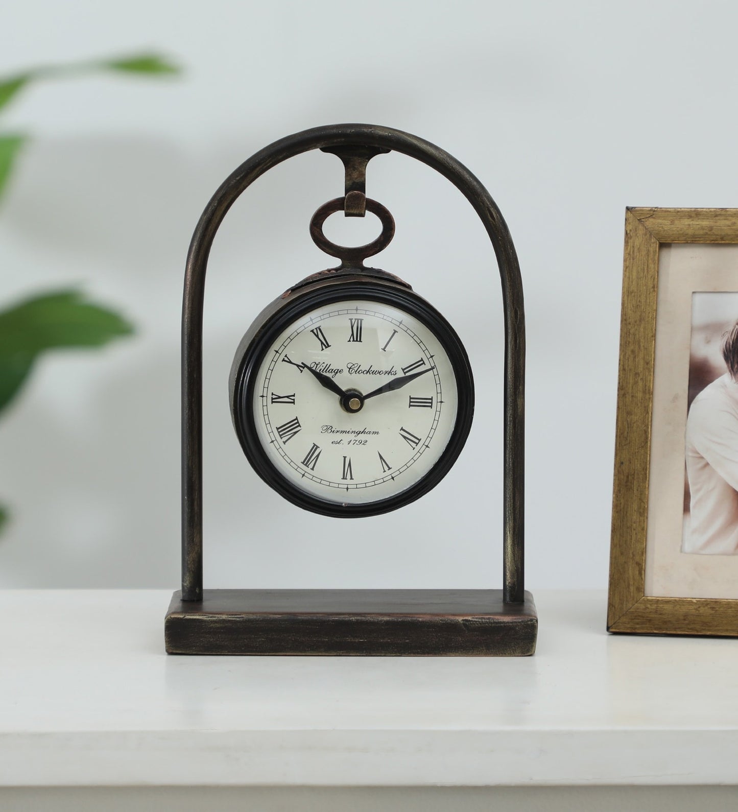 Handcrafted Metal Desk Top Clock – Bronze Finish | Elegant Timepiece for Your Workspace